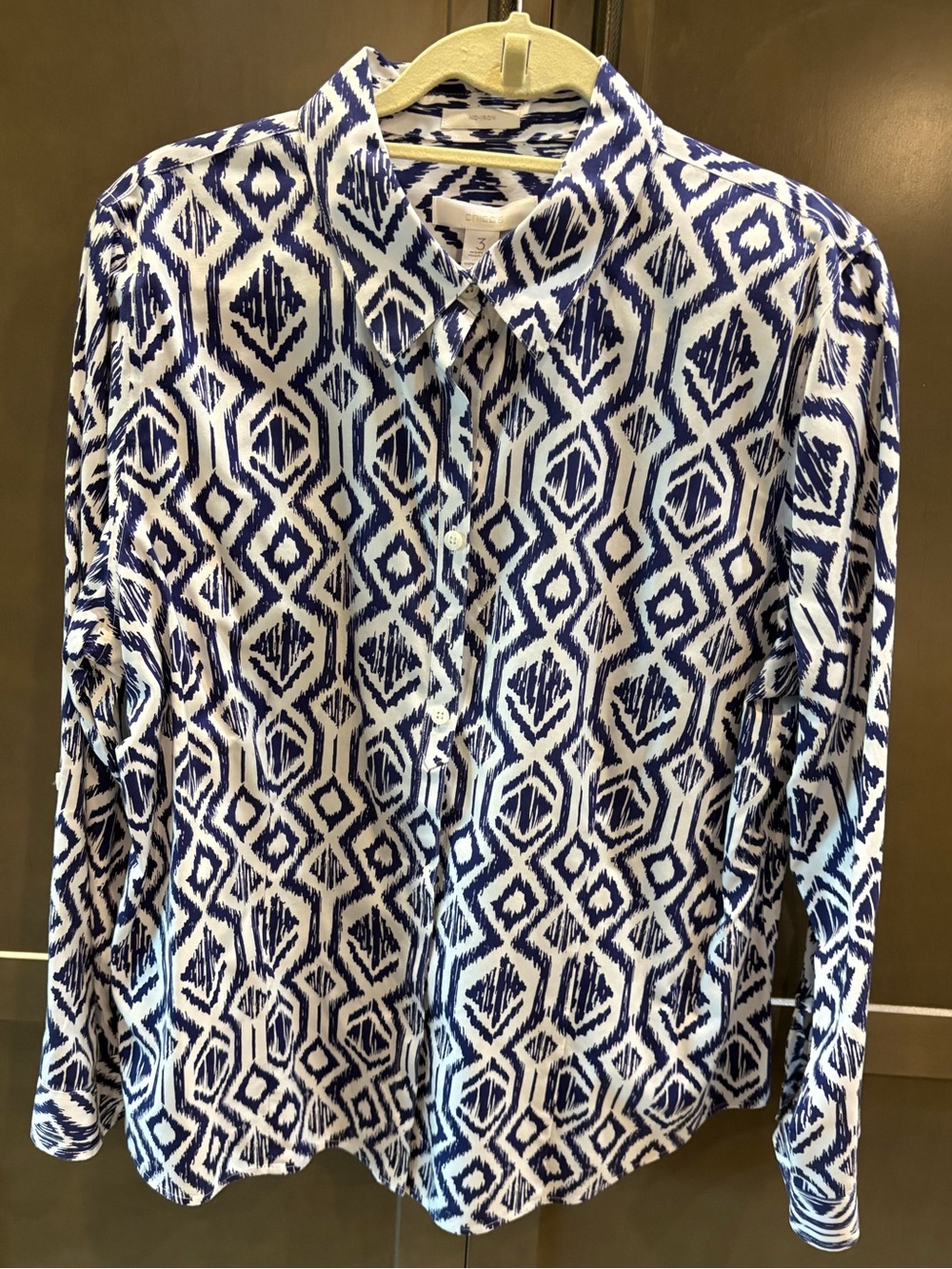 NWT Chicoβs Ikat Long Sleeves Button Front Shirt Top, 3/16/XL